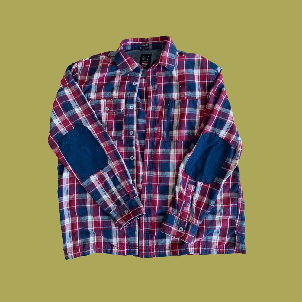 Men’s Large Plaid Wrangler  All Terrain Gear Button Up Flannel